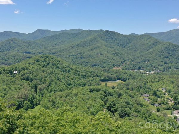 272 Kako Ridge , Sylva, NC 28779