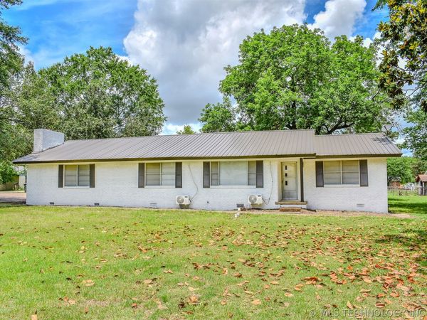 801 NE 4th Street , Antlers, OK 74523