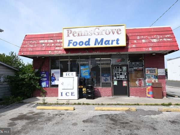 63 E MAIN STREET, PENNS GROVE, NJ 08069
