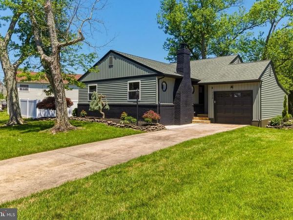 124 WHITMAN, TURNERSVILLE, NJ 08012