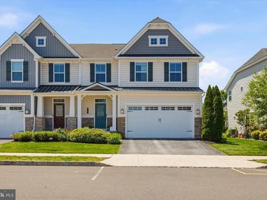 123 PROVIDENCE CIRCLE, COLLEGEVILLE, PA 19426