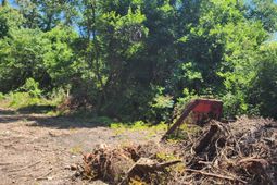 336 Railroad Avenue photo 4