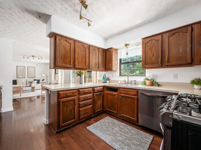 3711 Lifford Court, Columbus, OH 43221 Photo 12