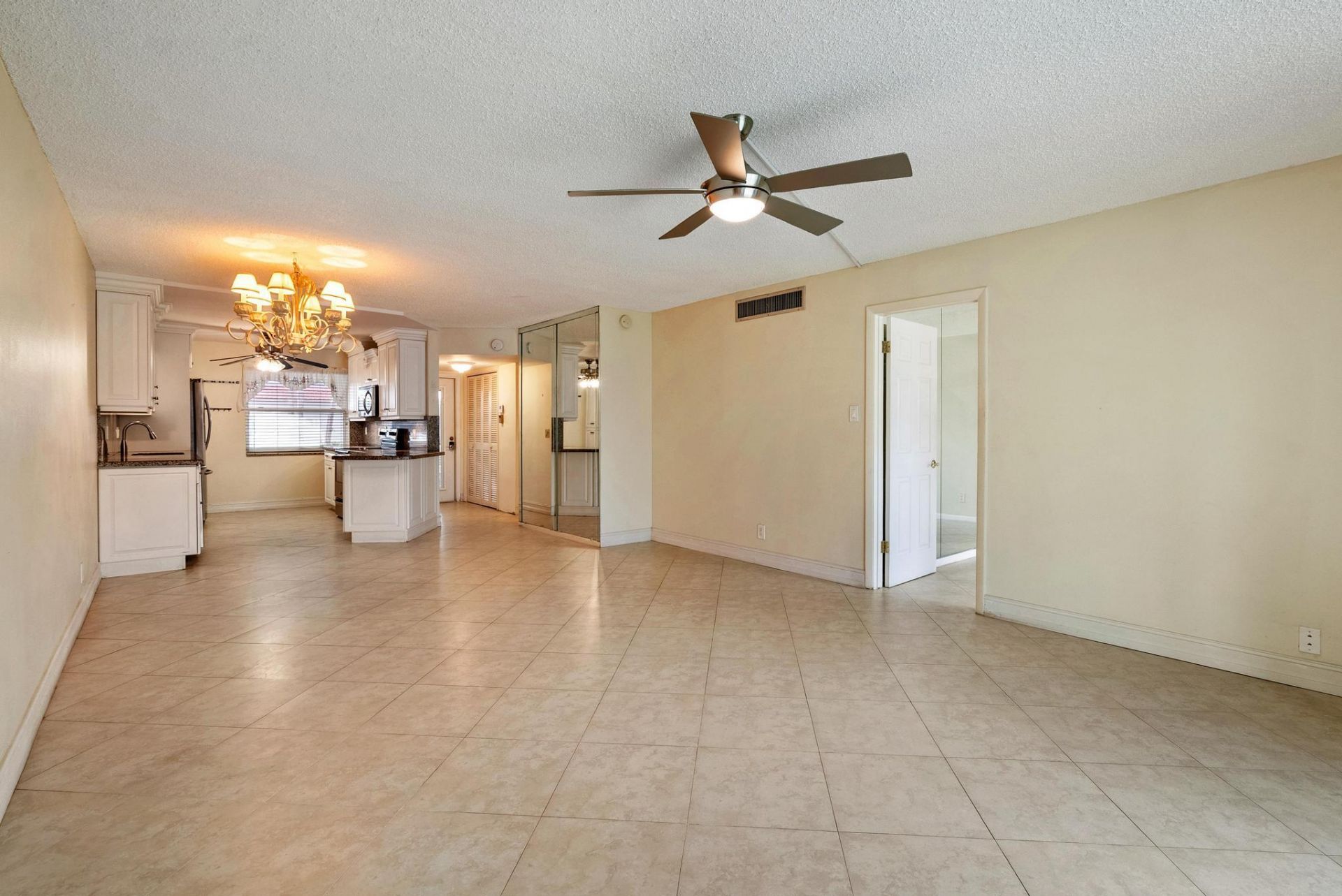 911 Gardenia Drive, Unit 153, Delray Beach, FL 33483 Photo