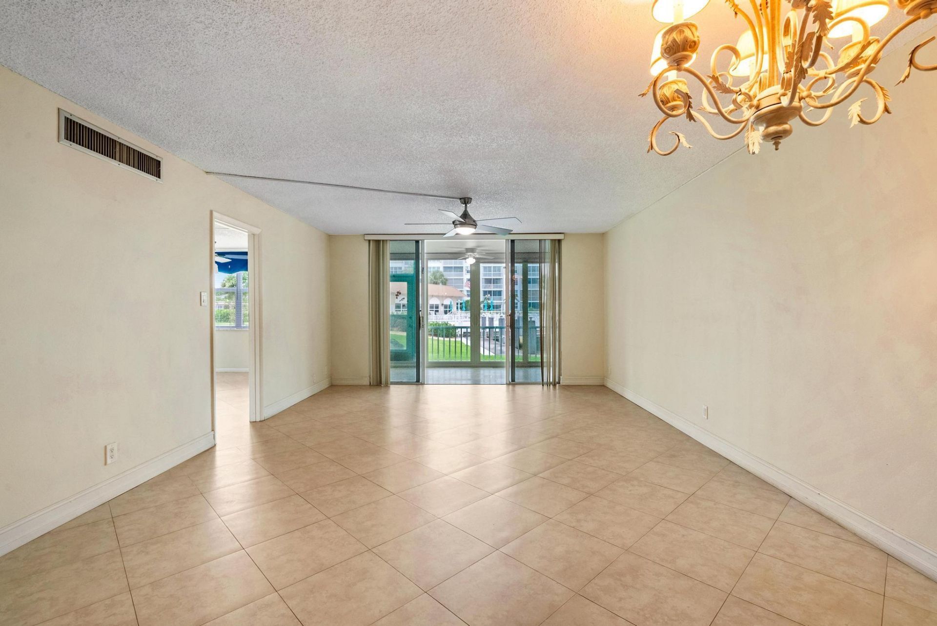 911 Gardenia Drive, Unit 153, Delray Beach, FL 33483 Photo