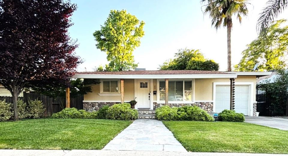 233 Birch, Roseville, CA 95678 Photo