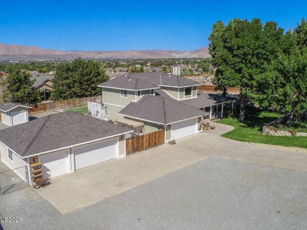8605 Eaglenest Road, Sparks, NV 89436