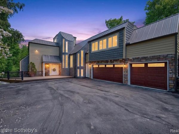 30650 Lahser Road, Beverly Hills Vlg, MI 48025