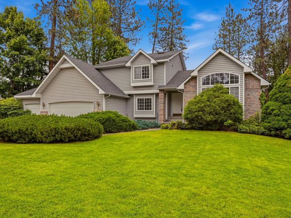 1218 E Blue Heron Ct, Spokane, WA 99208