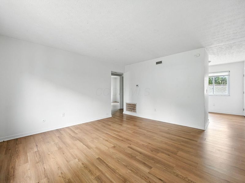 432 E 14th Avenue, Columbus, OH 43201 Photo 18