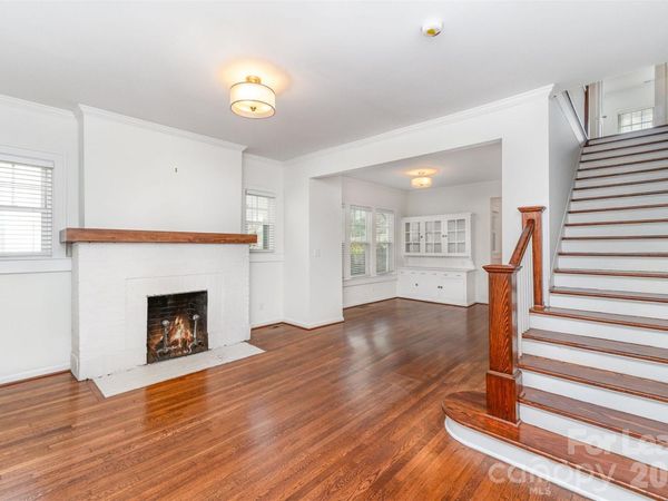 2110 Dartmouth Place , Charlotte, NC 28207