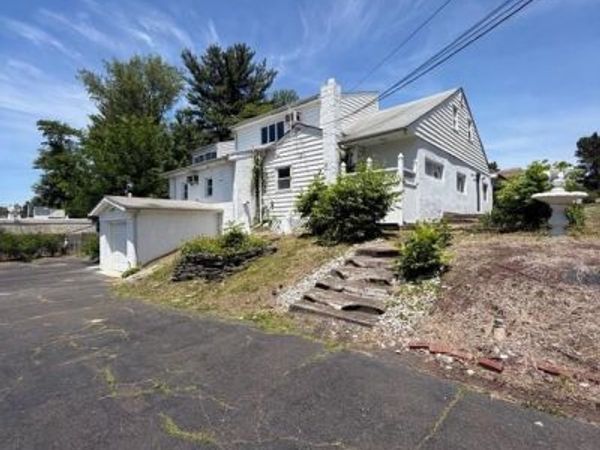 1916 FERNBROOK AVENUE , FEASTERVILLE TREVOSE, PA 19053