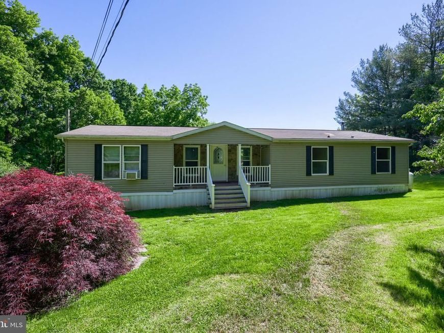 881 Camp Meeting Road, East Earl, PA 17519 Main Photo