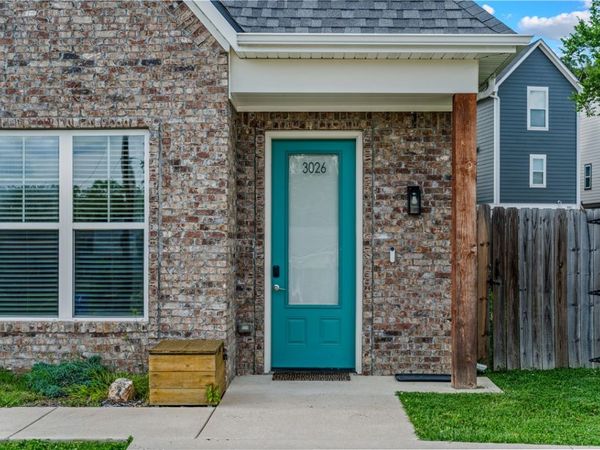 3026 W Old Farmington Road , Fayetteville, AR 72704