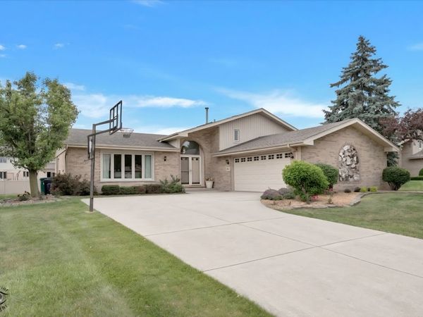 11621 Brookshire Drive , Orland Park, IL 60467