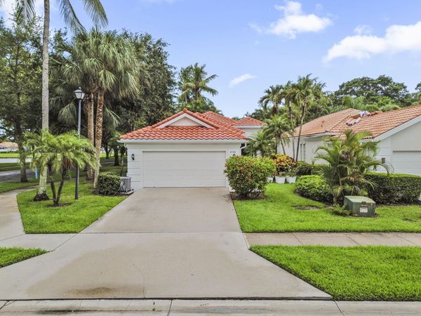 4766 Valencia Drive, Delray Beach, FL 33445