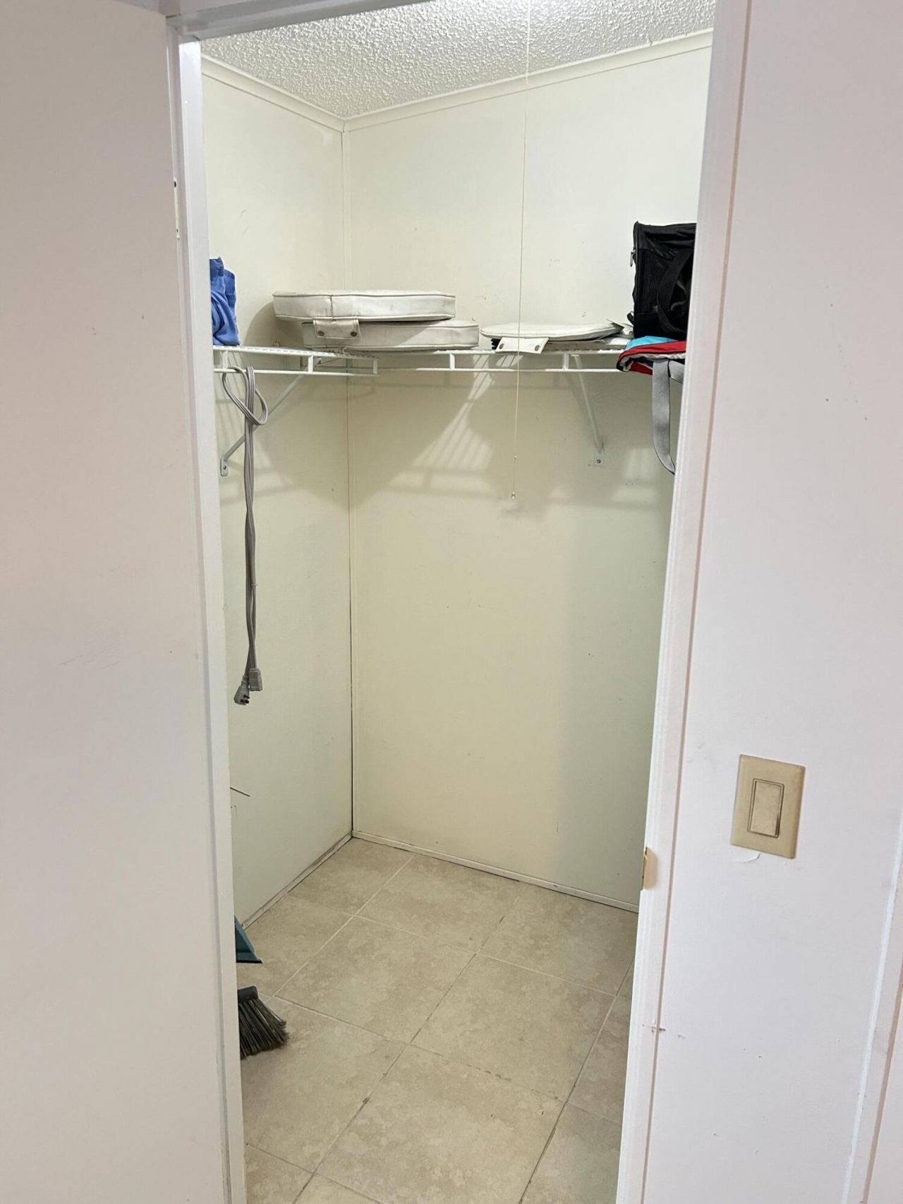 3409 Lake Overlook Place, Lake Worth, FL 33462 Photo