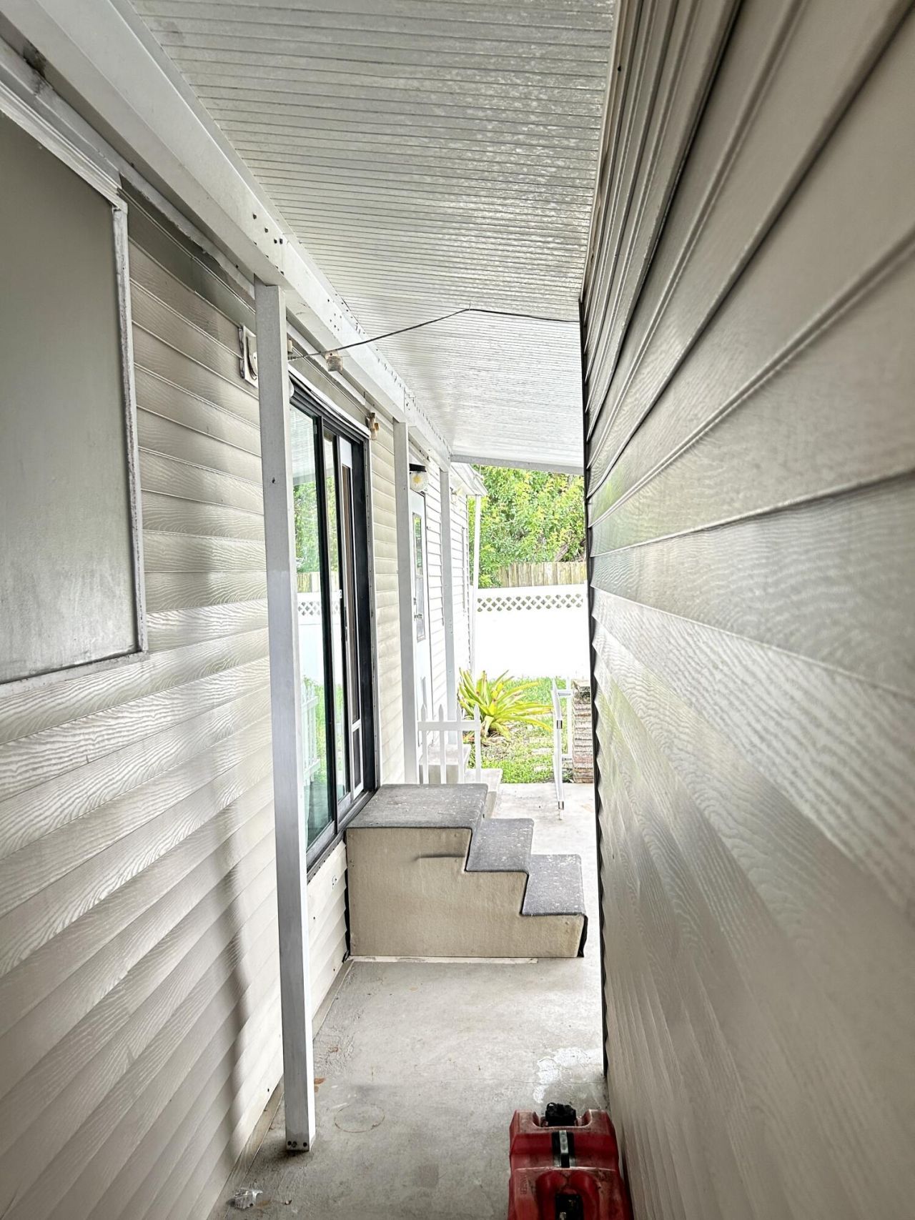 3409 Lake Overlook Place, Lake Worth, FL 33462 Photo