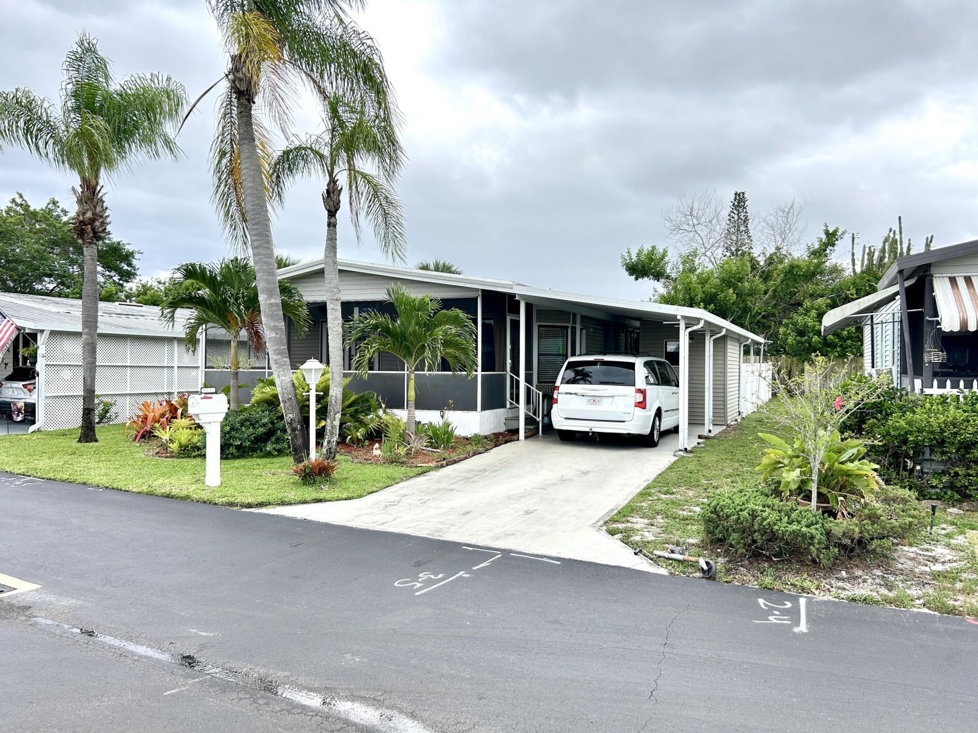 3409 Lake Overlook Place, Lake Worth, FL 33462 Photo