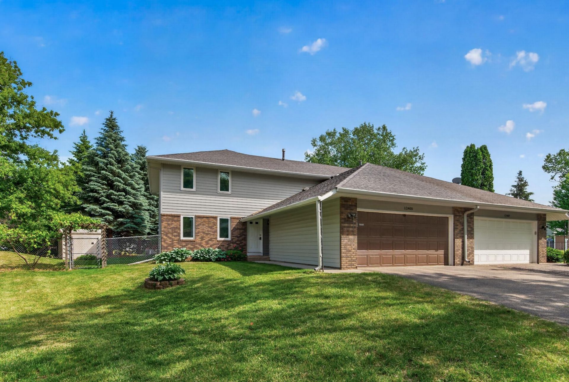 12405 Birnamwood Court , Burnsville, MN 55337