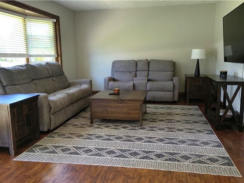 13299 Carnation Avenue NW, Hartville, OH 44632 Photo 5