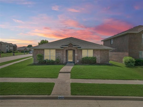 649 Canyon Place, DeSoto, TX 75115