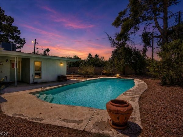 1601 Hartke Place , Las Vegas, NV 89104