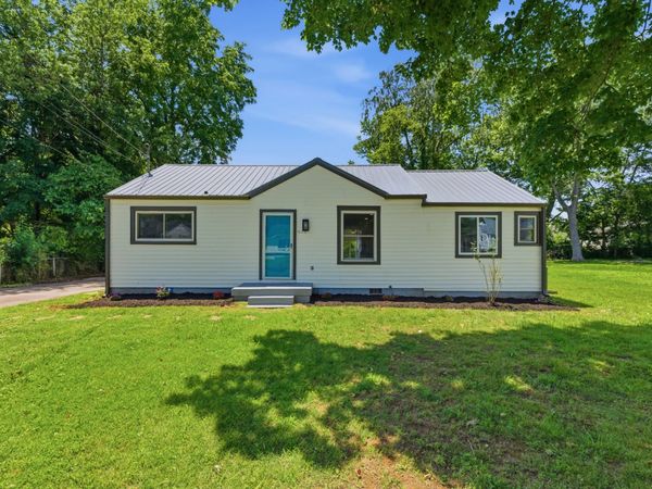 303 Dudley St , Smyrna, TN 37167