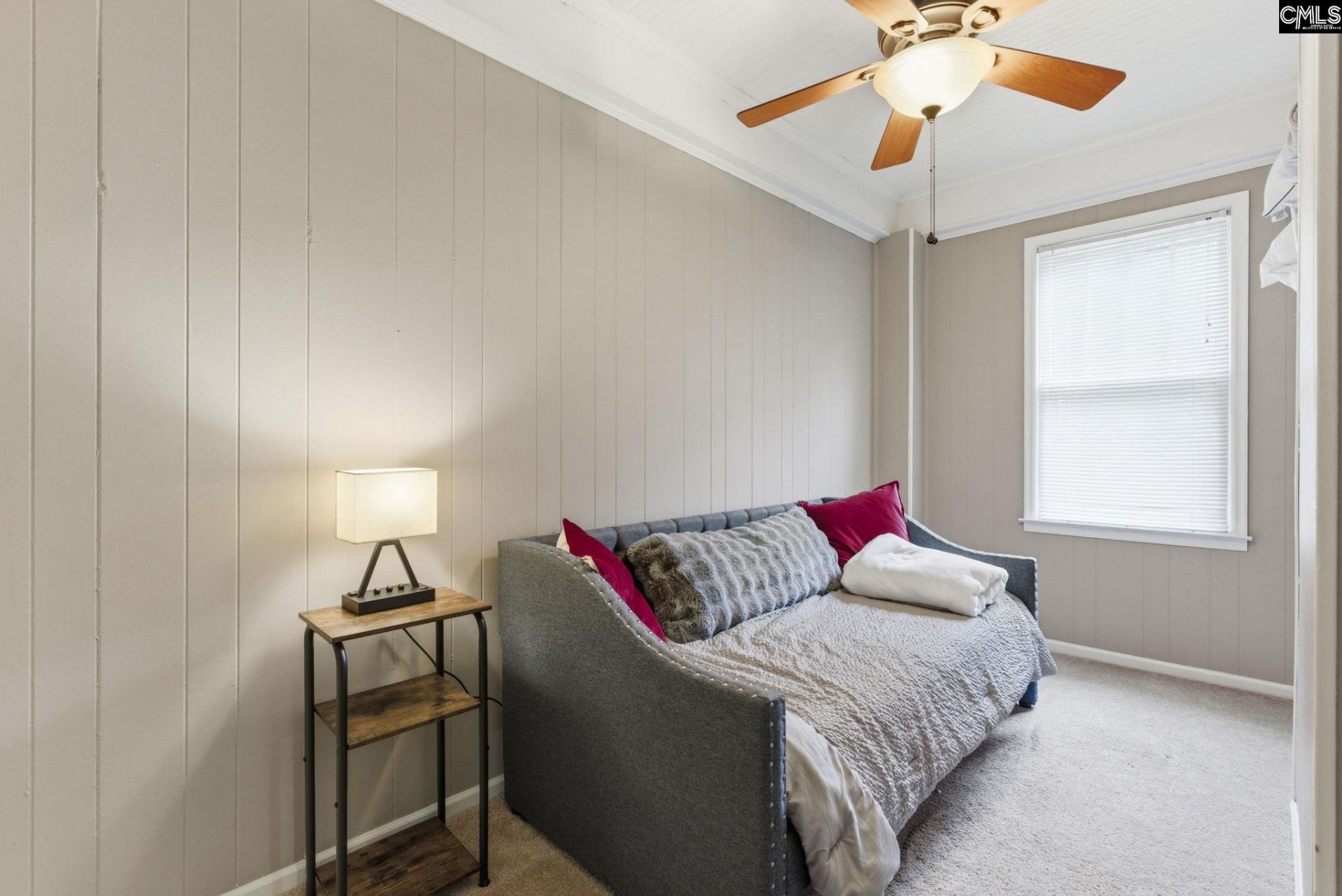 502 Graymont  Photo 10