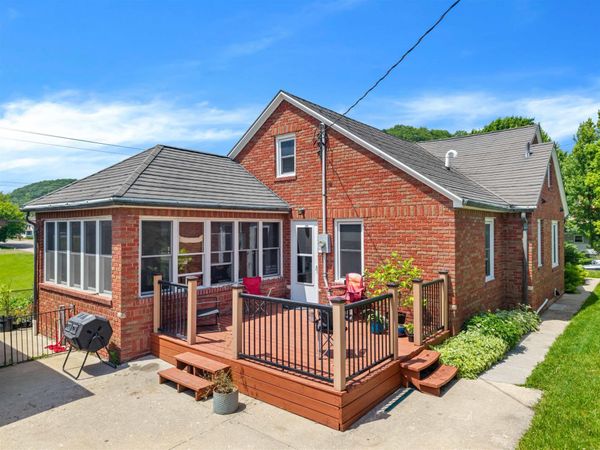 399 Center Street, Lansing, IA 52151