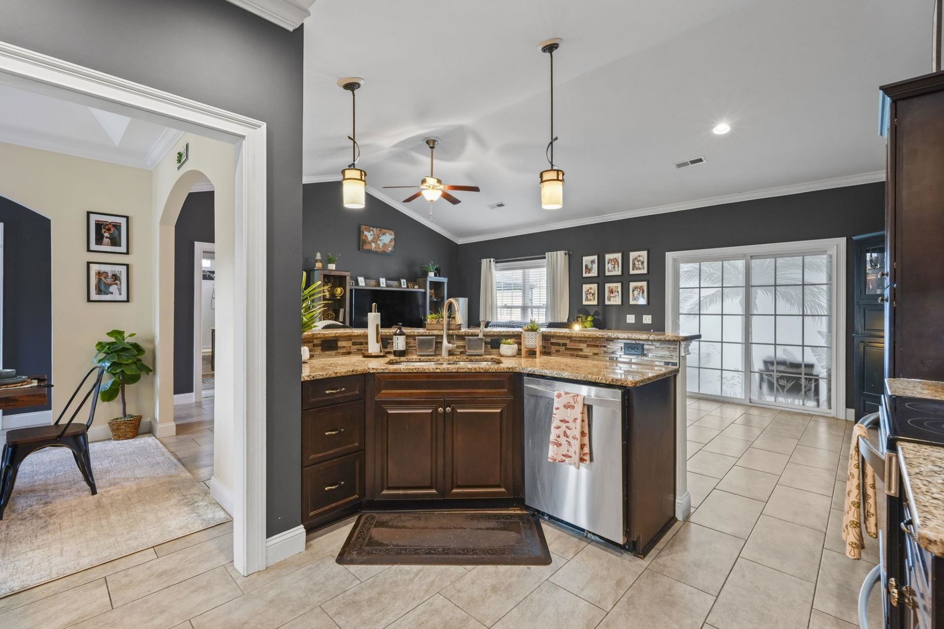 522 Irees Way  Photo 15