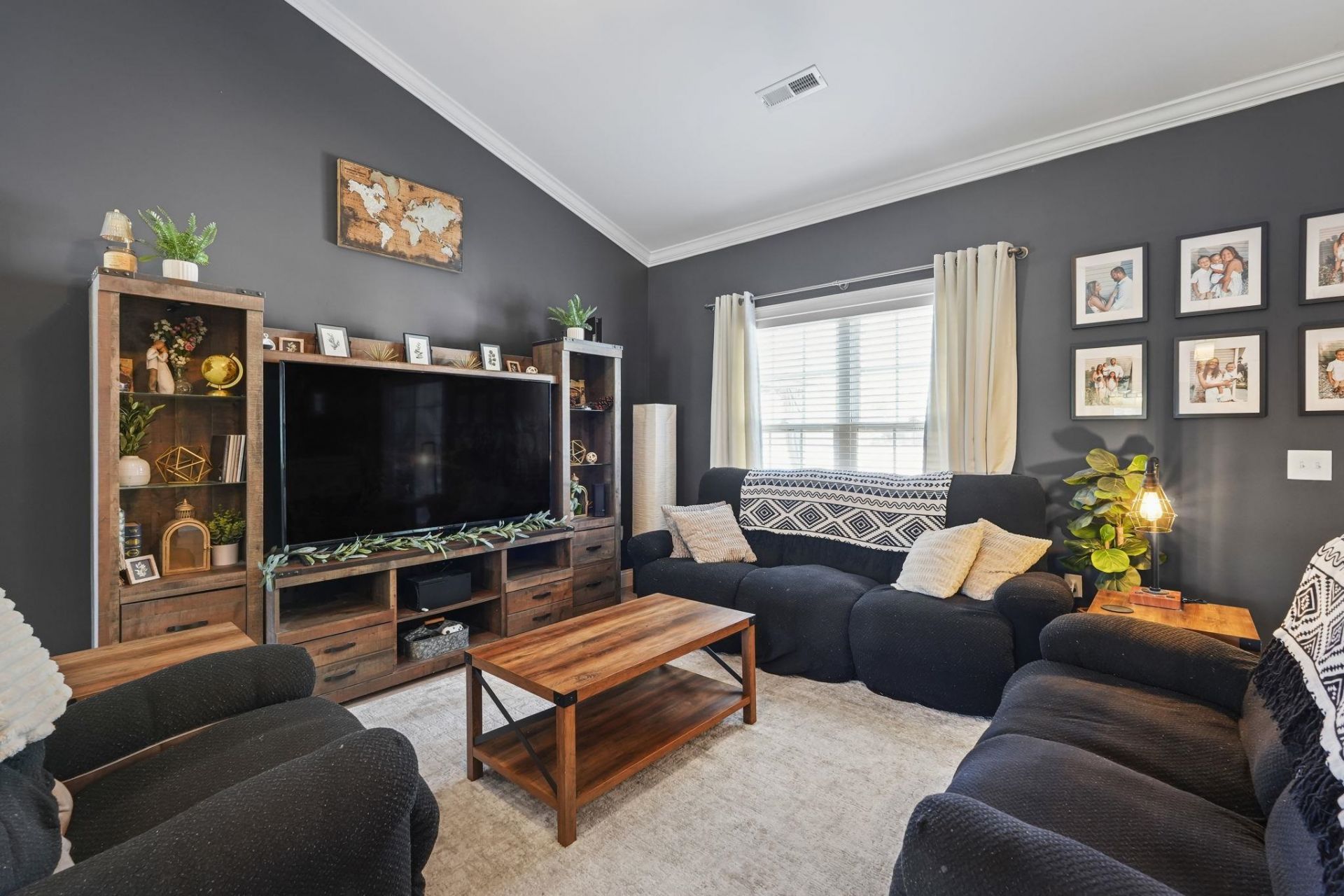 522 Irees Way  Photo 8