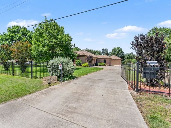1379 COUNTY ROAD 4516, Castroville, TX 78009