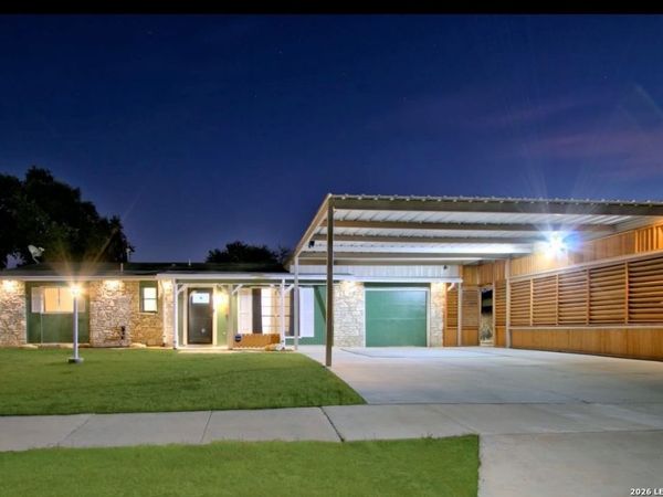 7226 WESTGLADE DR, San Antonio, TX 78227