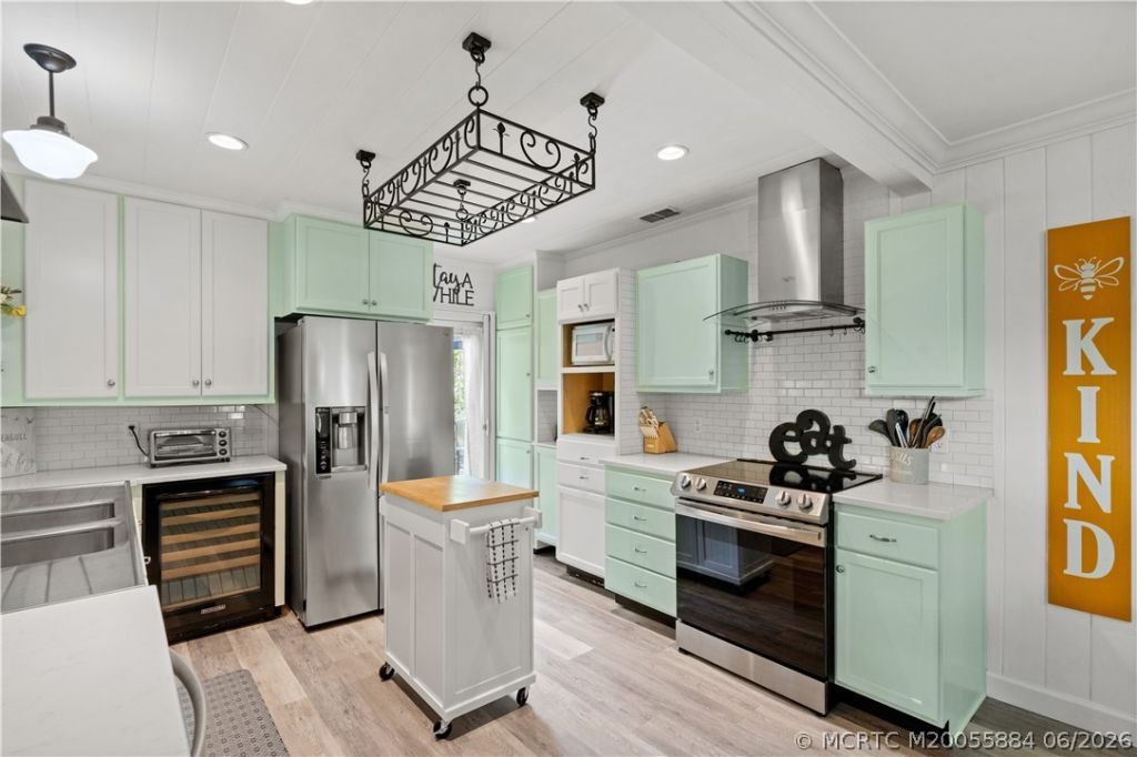 536 SW Halpatiokee Street, Stuart, FL 34994 Photo