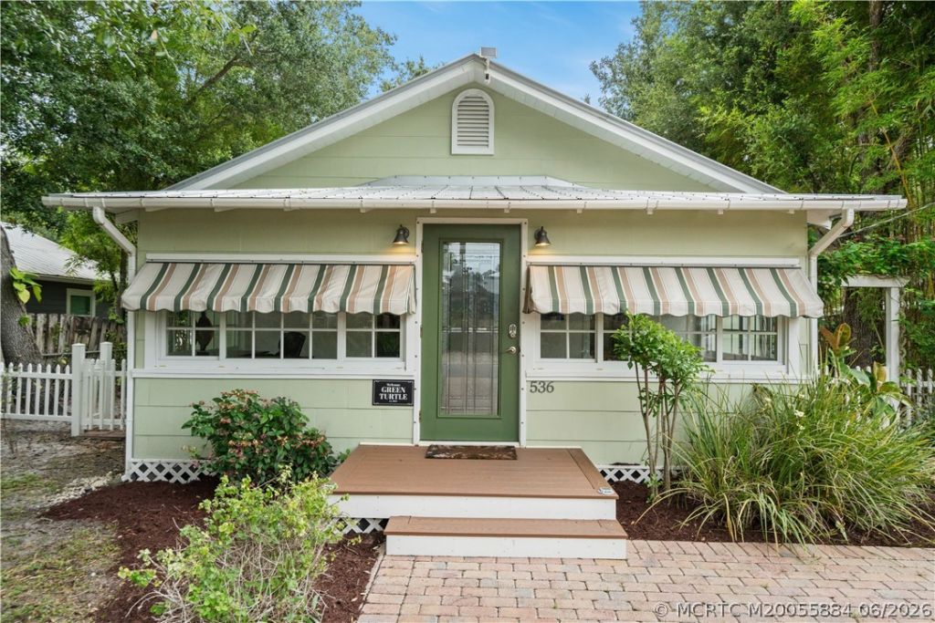 536 SW Halpatiokee Street, Stuart, FL 34994 Photo