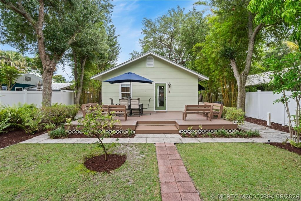 536 SW Halpatiokee Street, Stuart, FL 34994 Photo