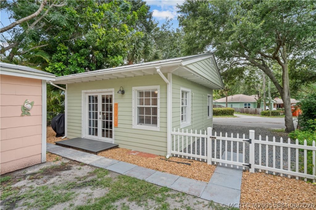 536 SW Halpatiokee Street, Stuart, FL 34994 Photo