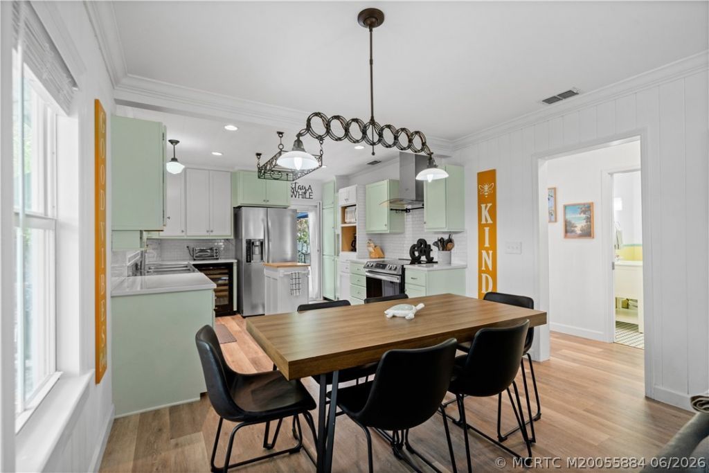 536 SW Halpatiokee Street, Stuart, FL 34994 Photo
