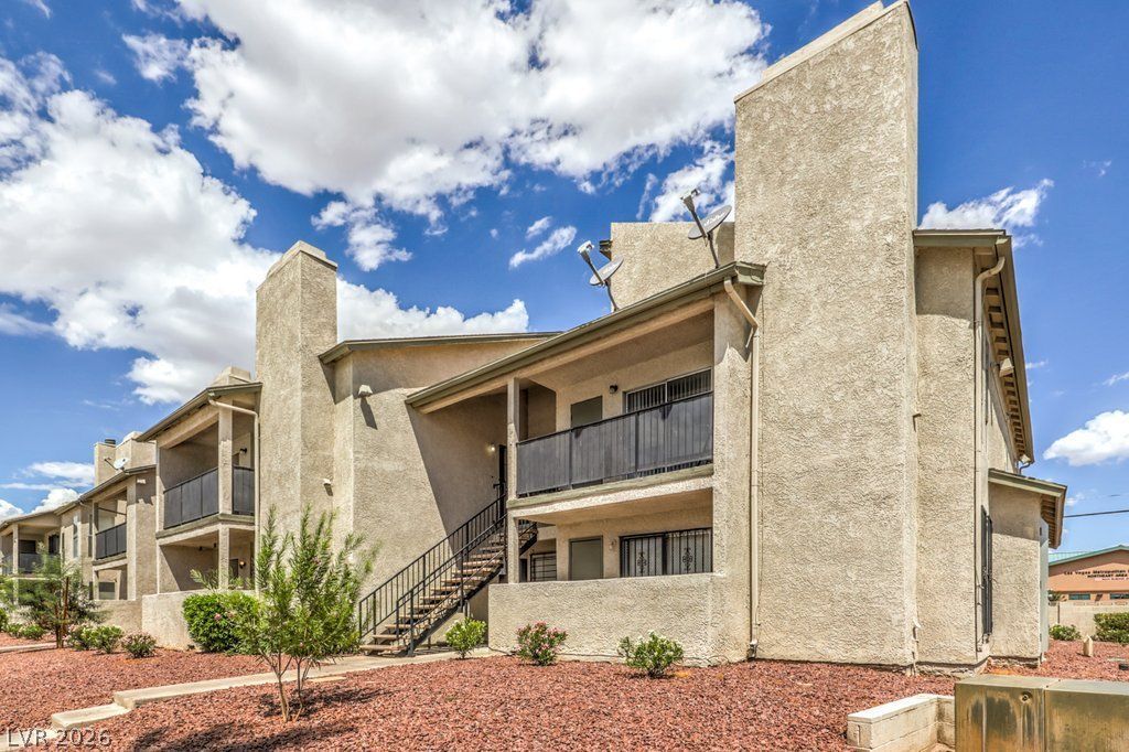 2981 Country Manor Lane , Las Vegas, NV 89115