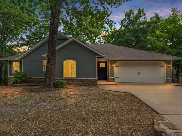30 Burnham Drive, Bella Vista, AR 72715
