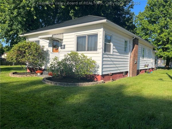 801 4th Street, New Haven, WV 25265