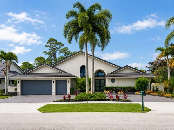 10875 Boca Woods Lane, Boca Raton, FL 33428