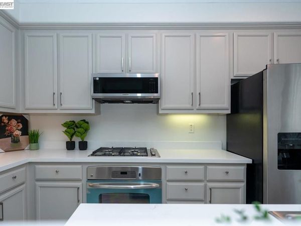 3730 Whitworth Dr, Dublin, CA 94568