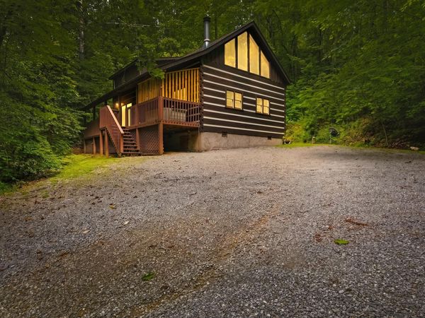 3651 BIRDS CREEK RD, Sevierville, TN 37876