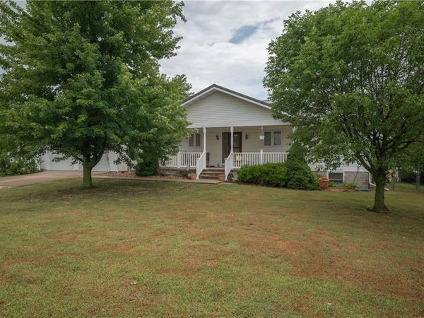 619 V Highway, Lamar, MO 64759