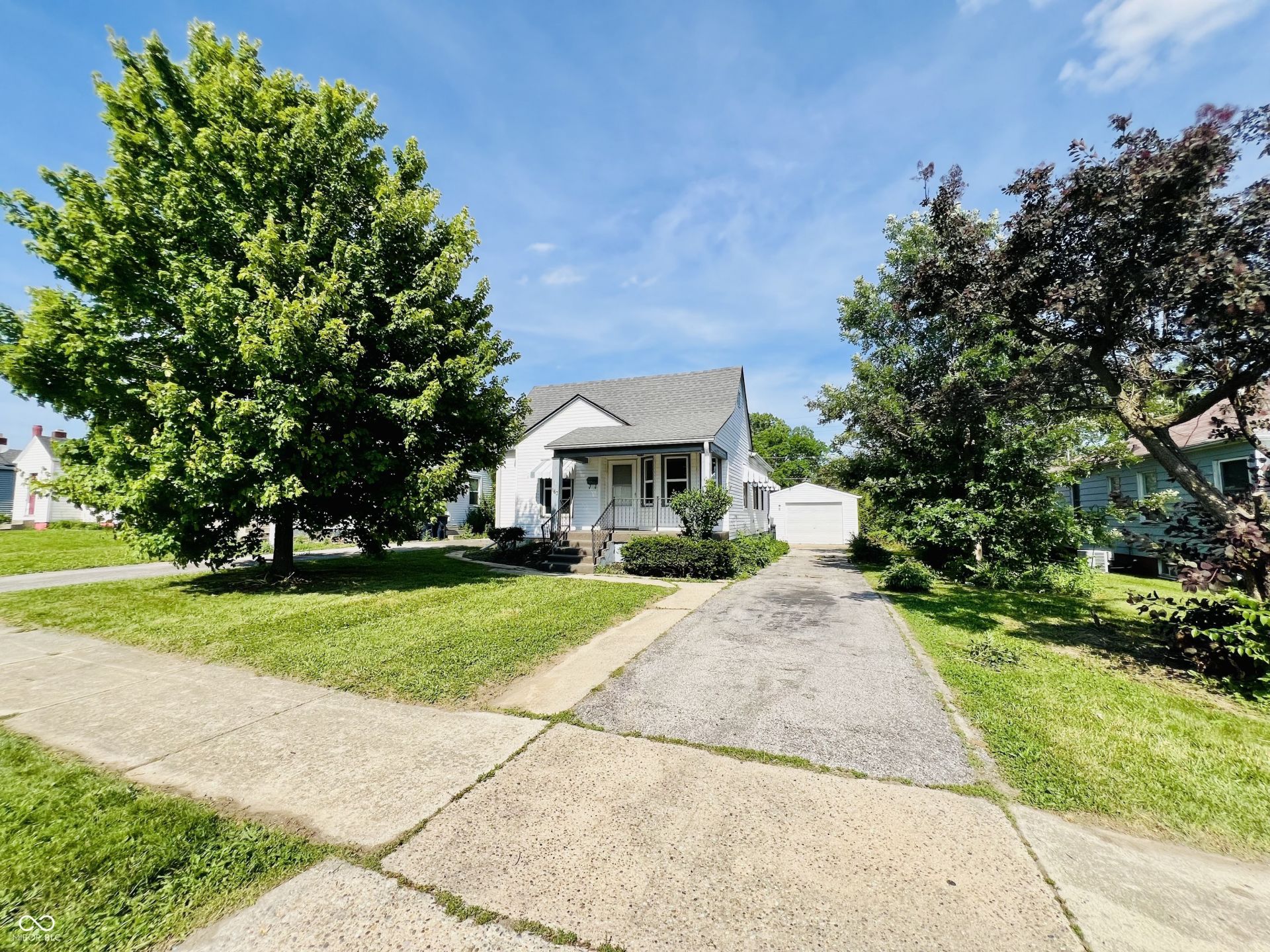 163 N 13th Avenue, Beech Grove, IN 46107 Main Photo