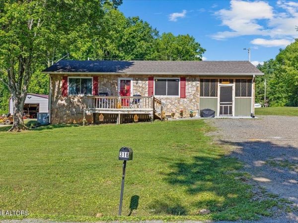 316 N Iowa Ave , Etowah, TN 37331