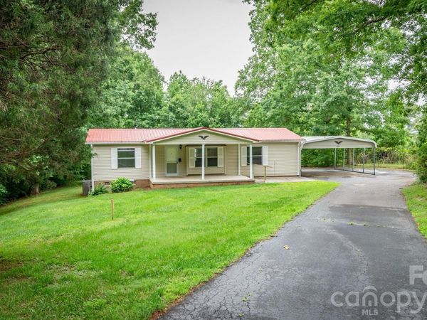 4449 Hickory Highway , Statesville, NC 28677