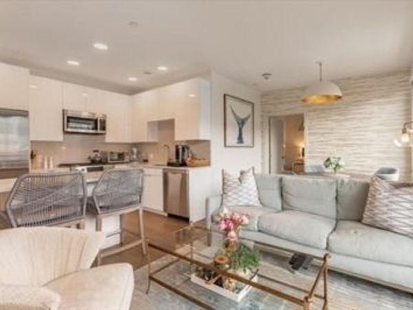 45 Lewis St, Unit 401, Boston, MA 02128